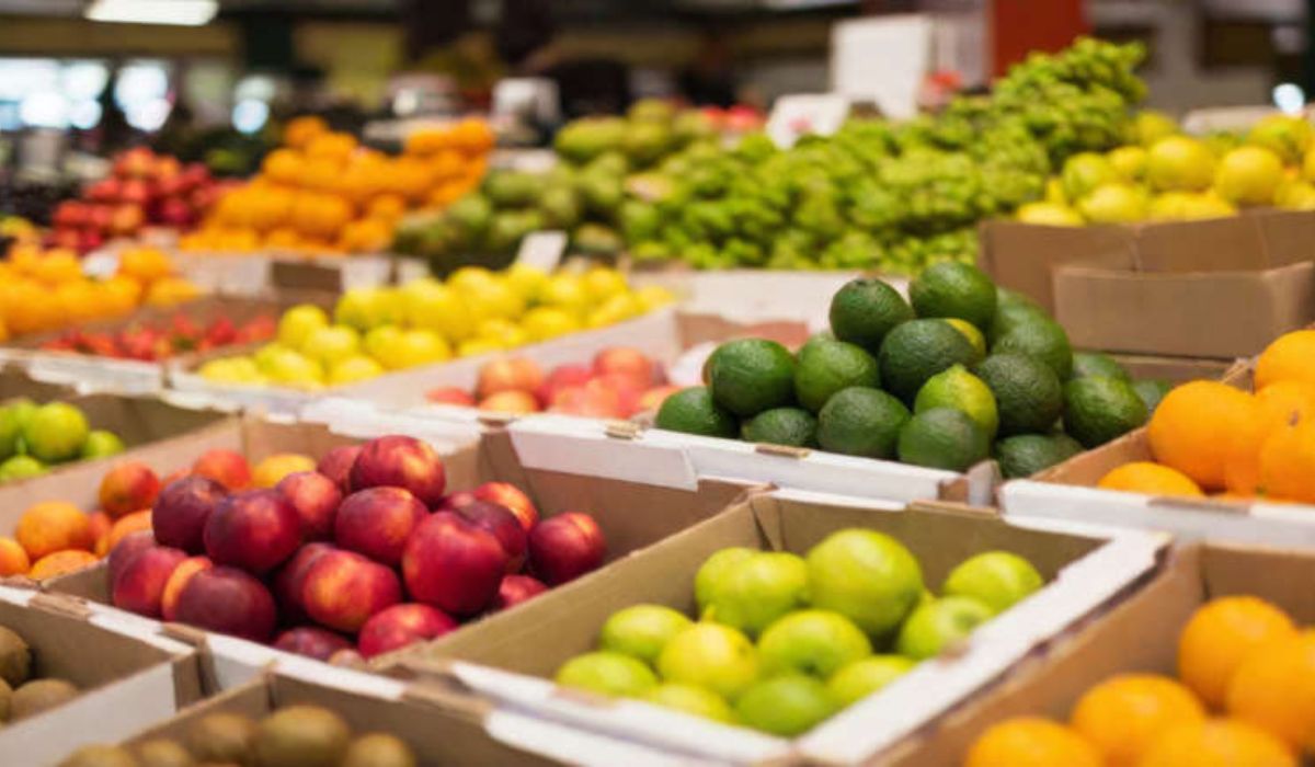 Heres What Really Happens If You Eat Only Fruit